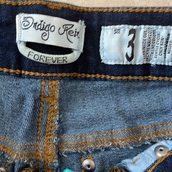 Blue Jean shorts - Picture 2 of 3